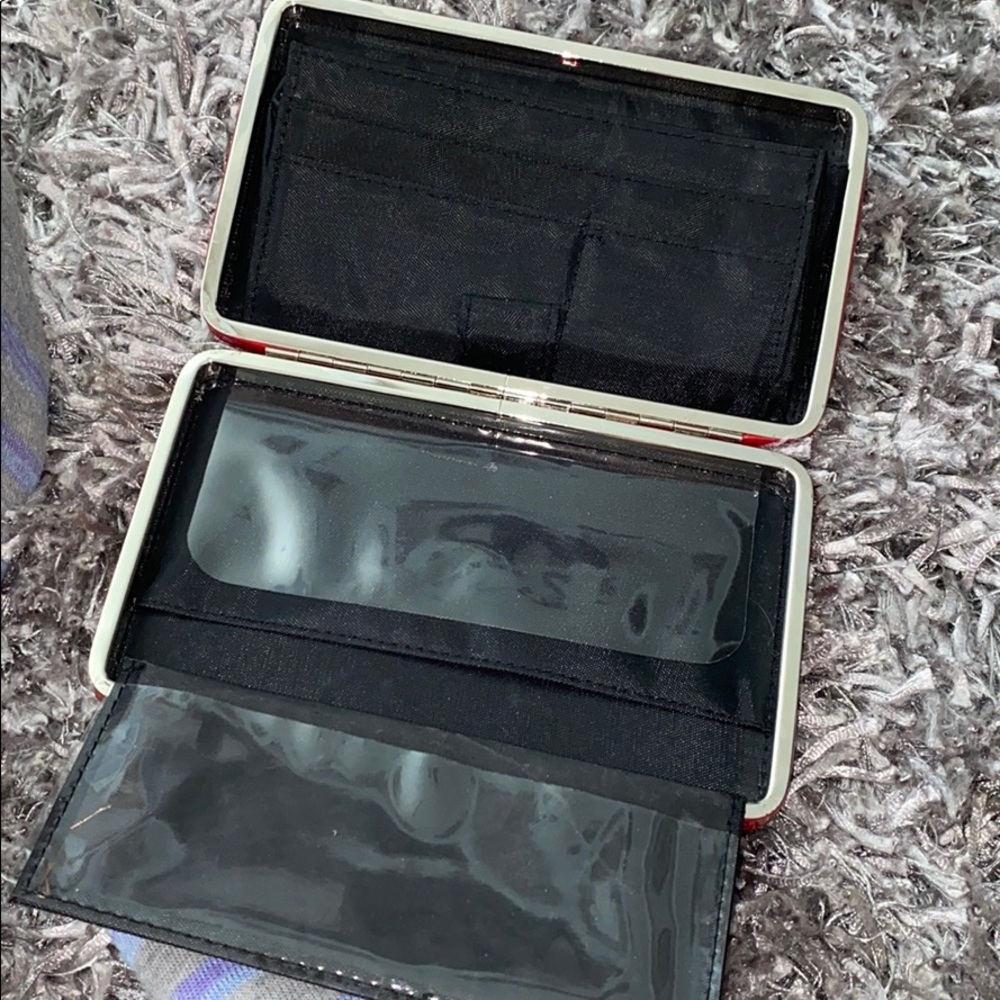 wallet - Picture 4 of 5